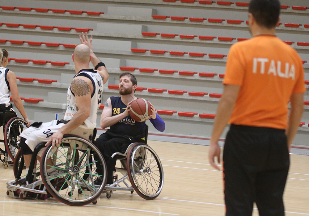 basket in carrozzina